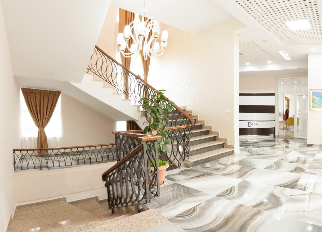 Dora Residence Collak Luaran gambar